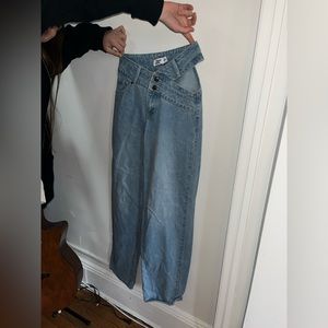 Tigermist cut out jeans
